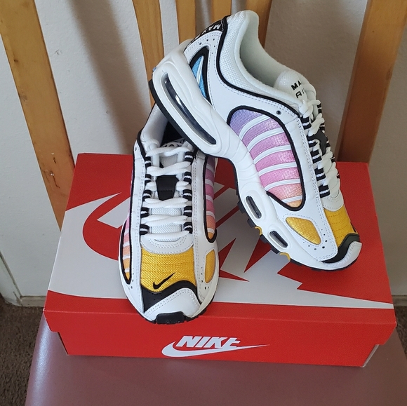 Nike Shoes - NEW! Nike Air Max Tailwind IV Nike Shoes - NEW! Nike Air Max Tailwind IV